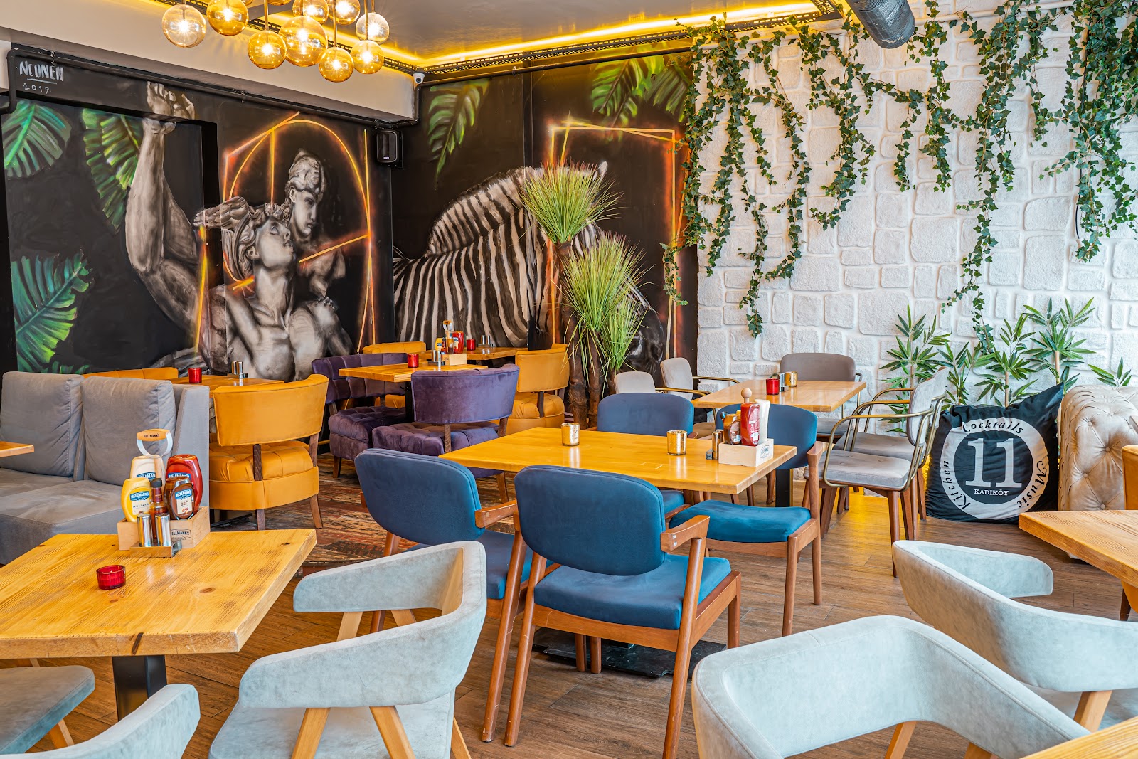 11 KadÄ±köy all-day cocktail bar and kitchen in Moda, KadÄ±köy, Istanbul