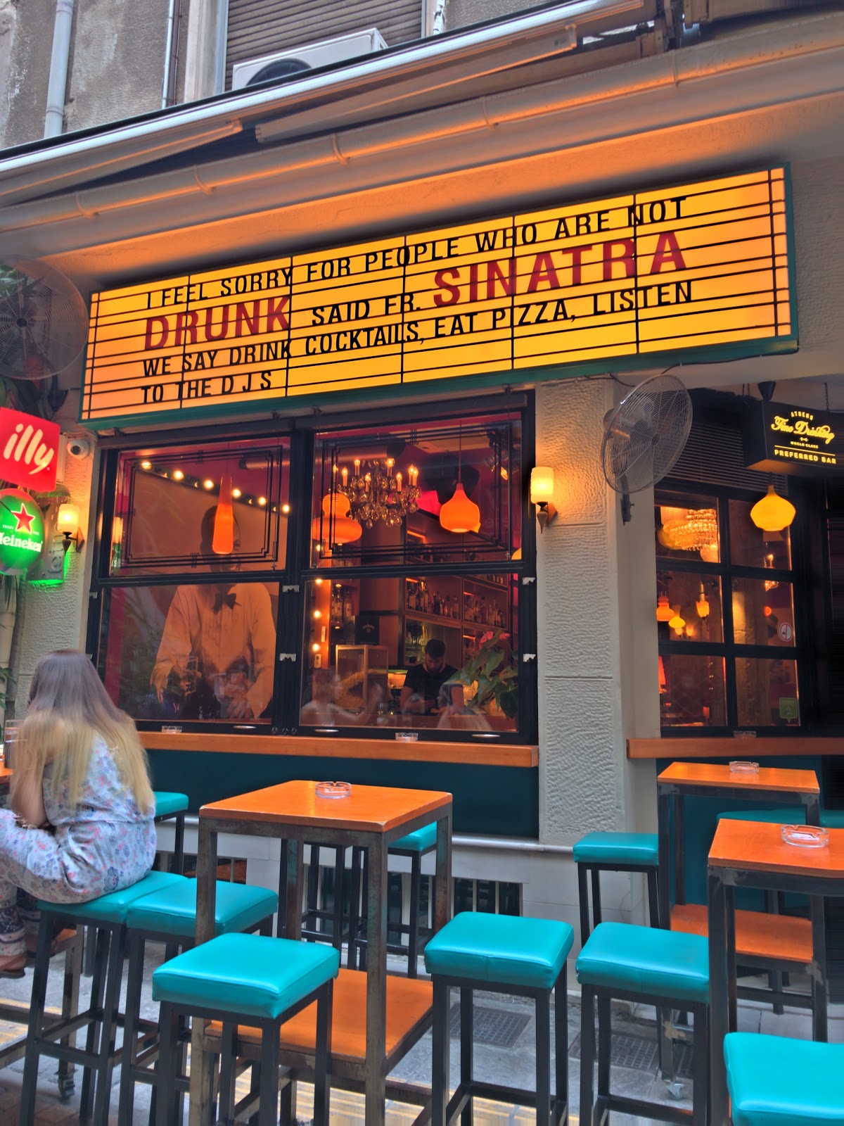 Drunk Sinatra, Athens