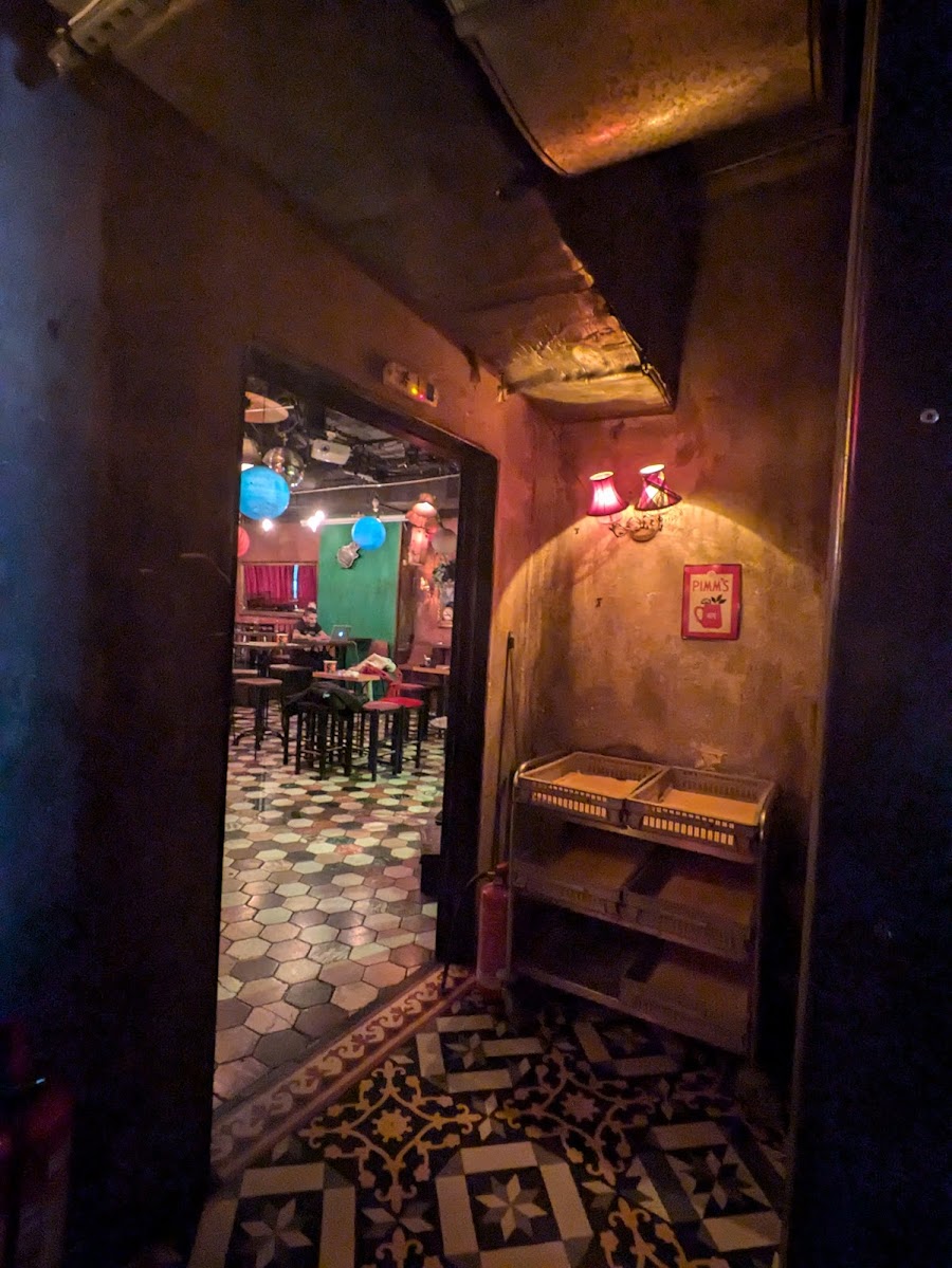 Faust, Athens
