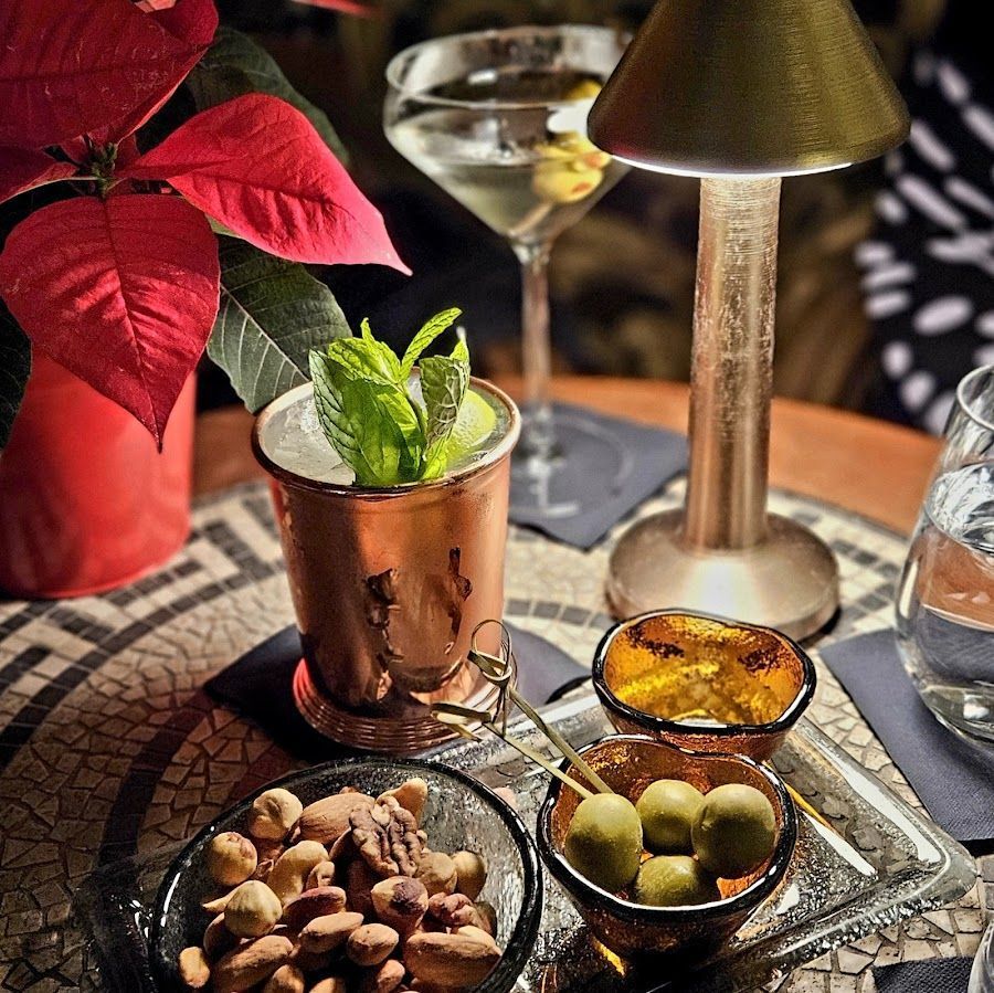 Alexander's Bar at Grande Bretagne, Athens