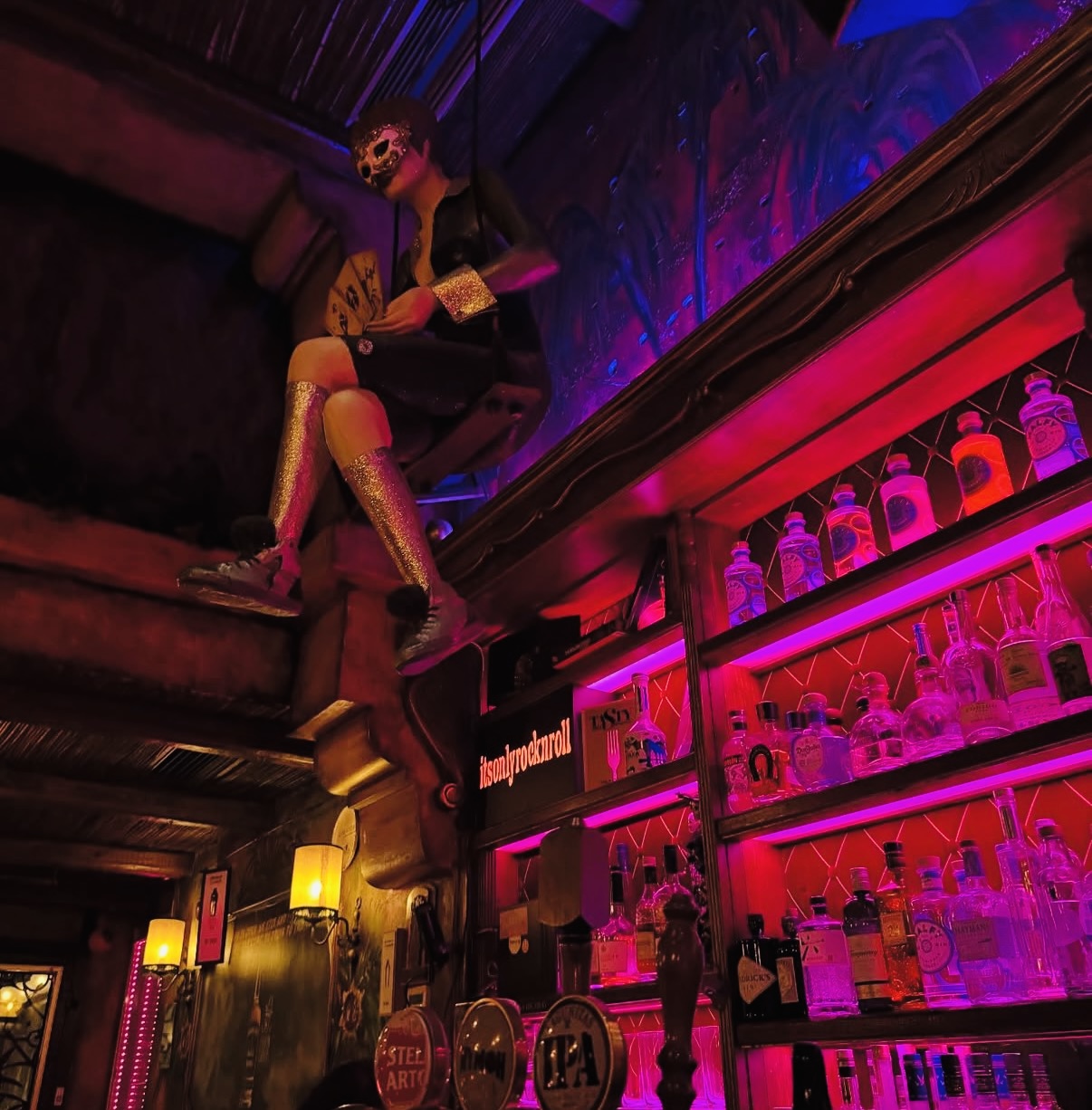 7 Jokers, Athens