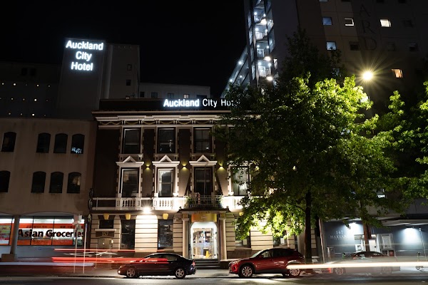 Hotel DeBrett in Auckland