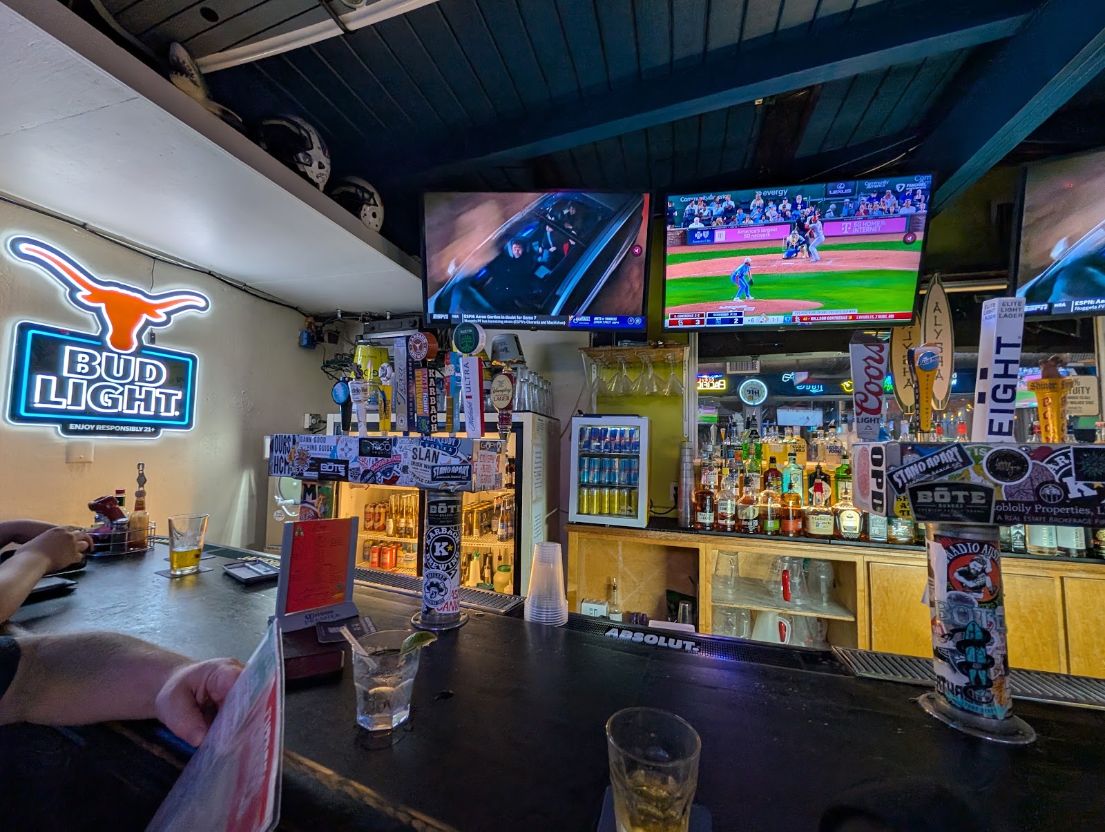 Aussie's Grill &amp; Beach Bar, Austin