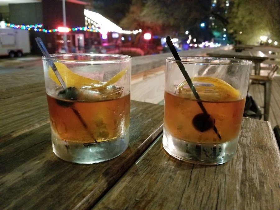 Clive Bar, Austin