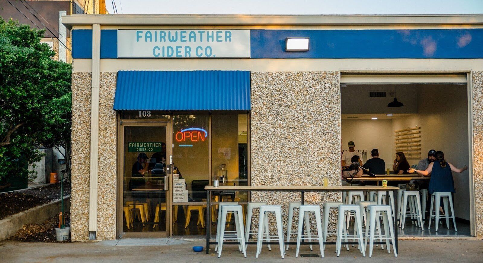 Fairweather outdoor bar Rainey Street Austin patio