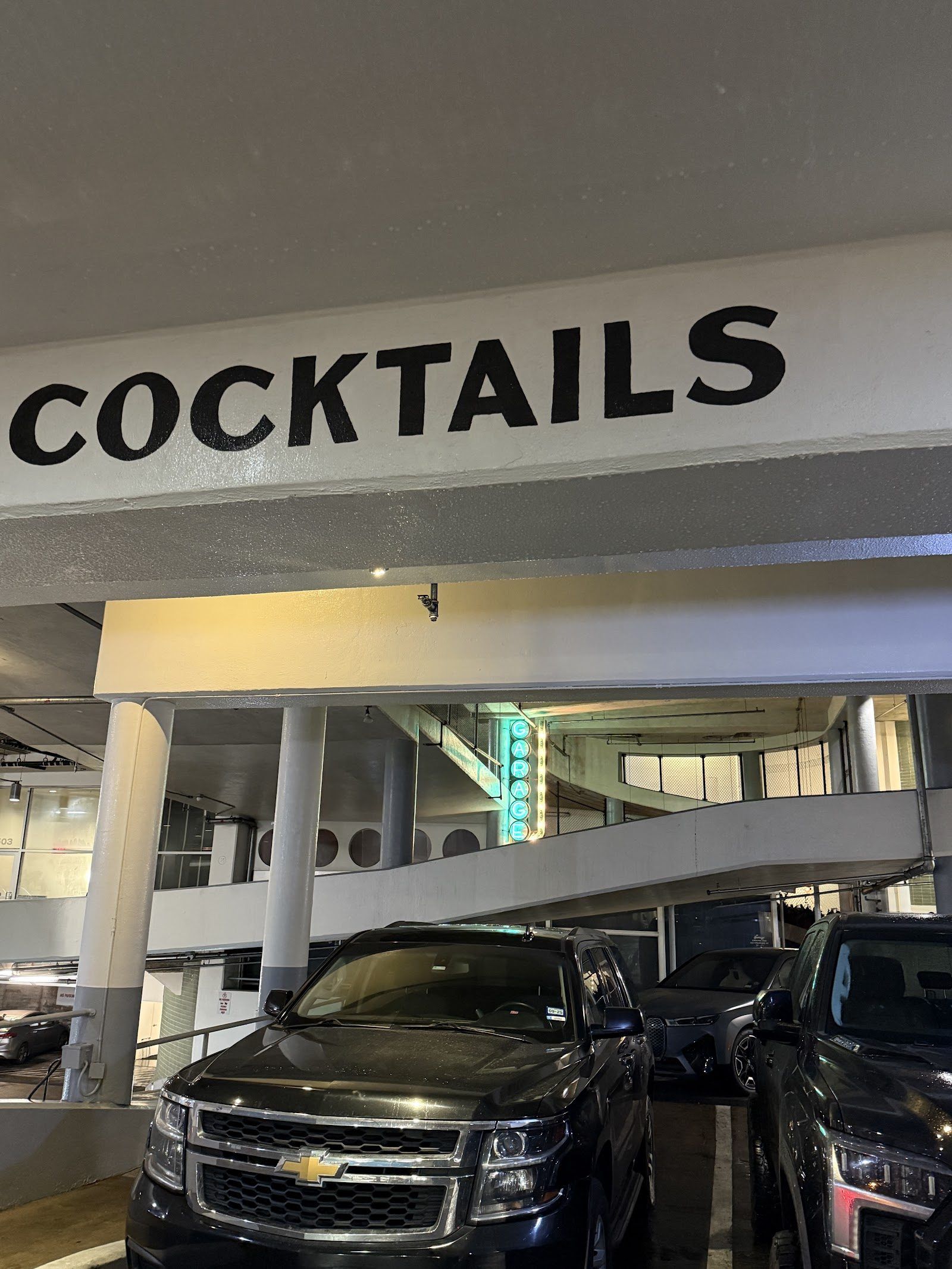 Garage Cocktail Bar, Austin
