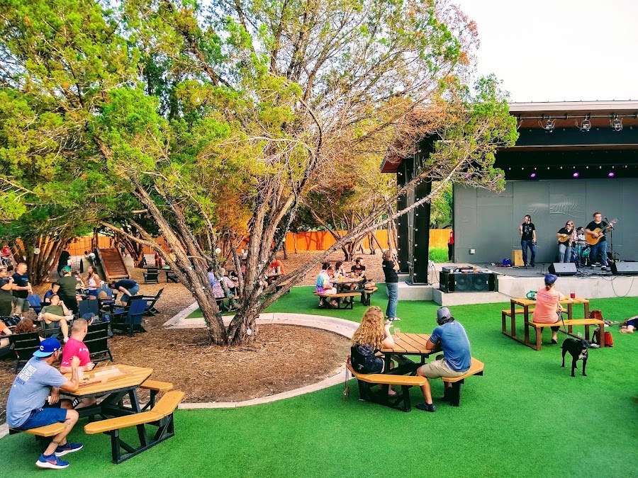 Meanwhile Brewing, Austin