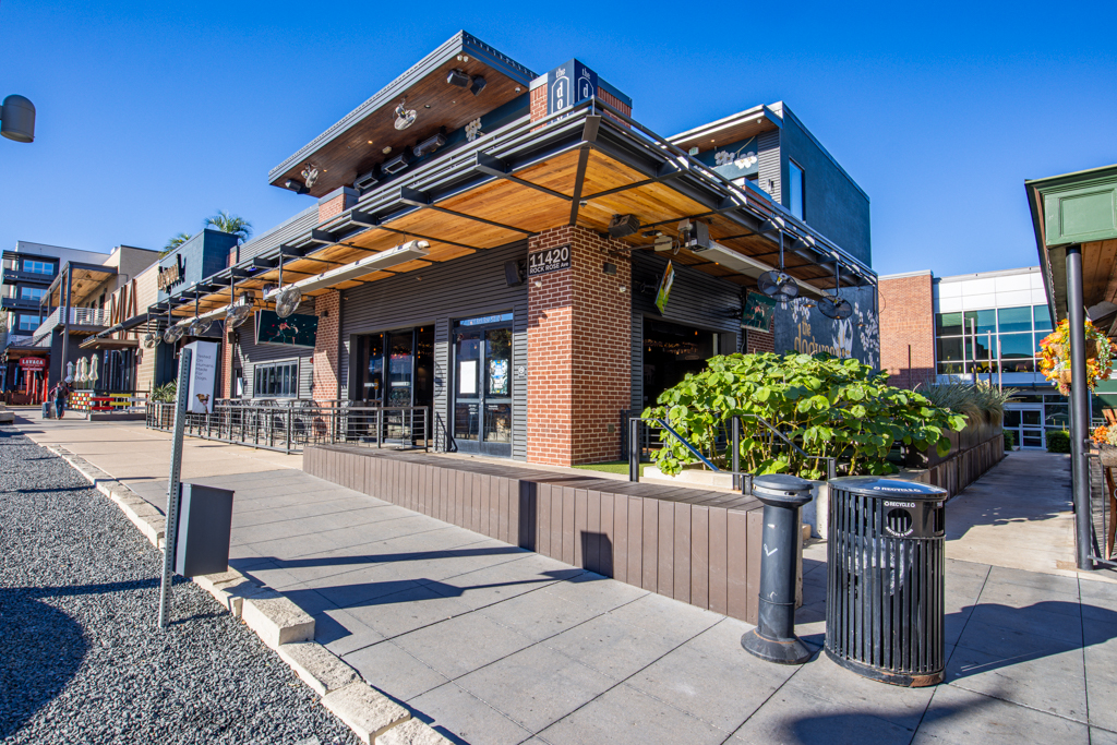 The Dogwood Domain, Austin