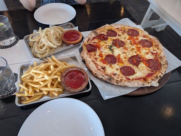 Luigi's Hot Pizza in Bali