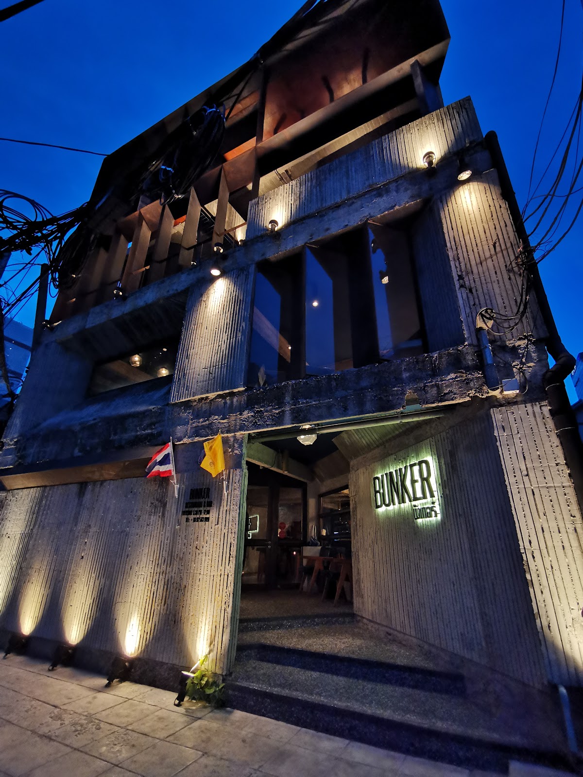 Bunker, Bangkok