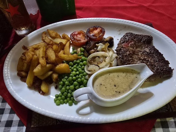 Buddy's Bar & Grill