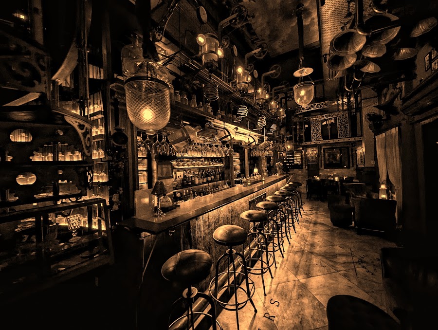 Iron Balls Distillery & Parlour, Bangkok
