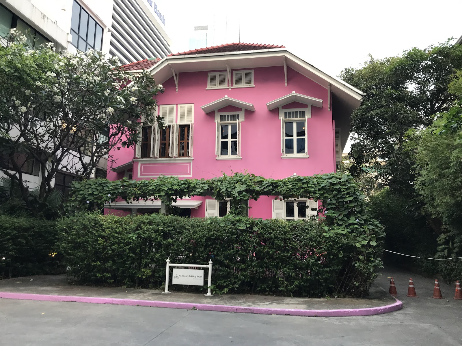 Namsaah Bottling Trust, Bangkok