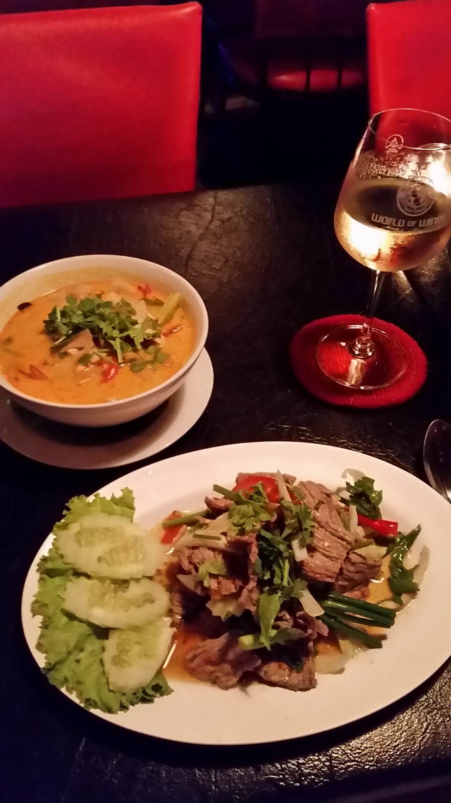Telephone Pub, Bangkok