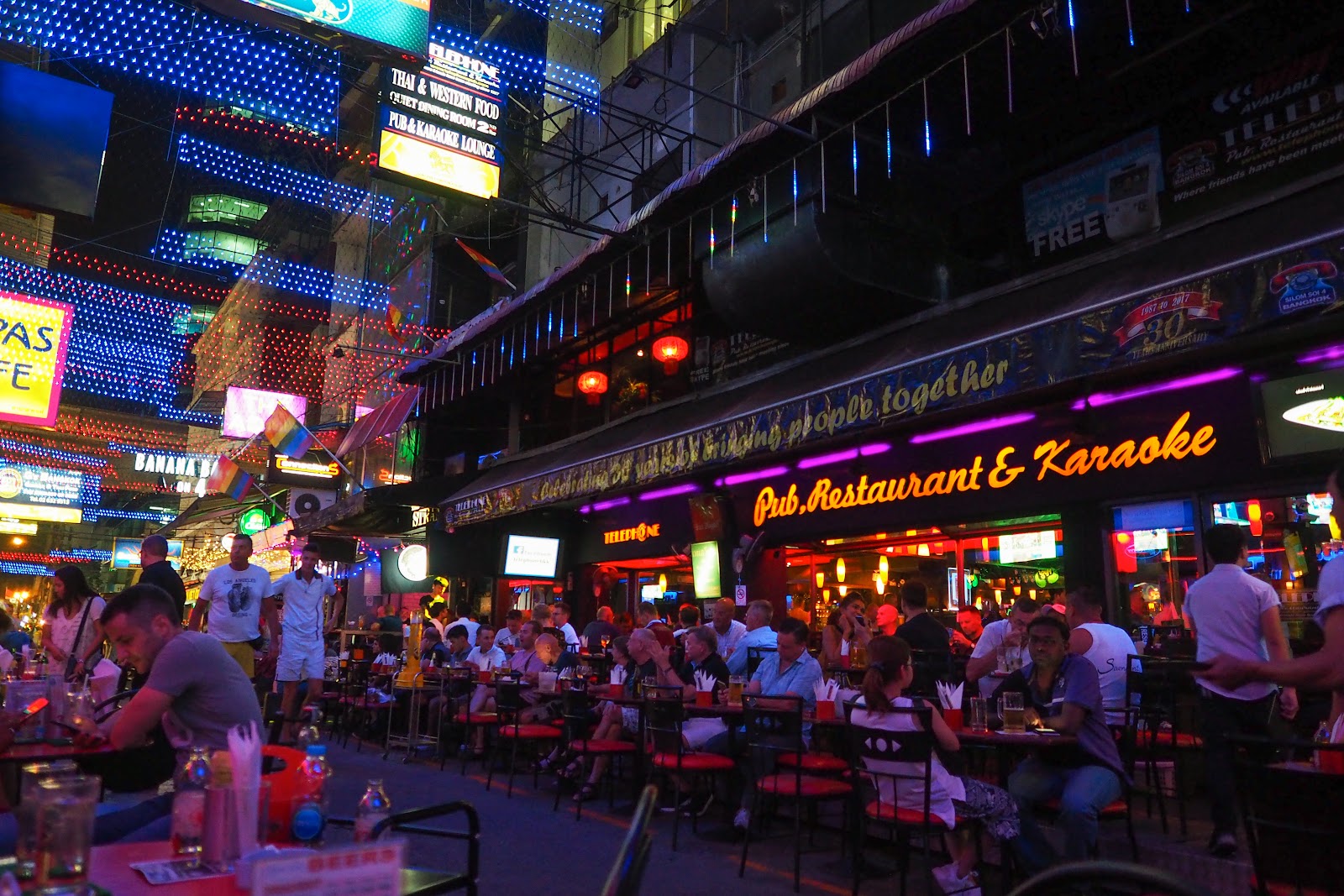 Telephone Pub, Bangkok