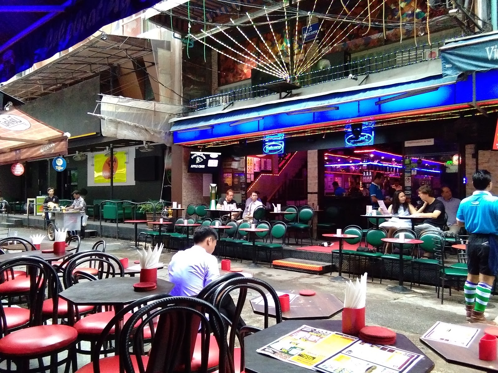 Telephone Pub, Bangkok