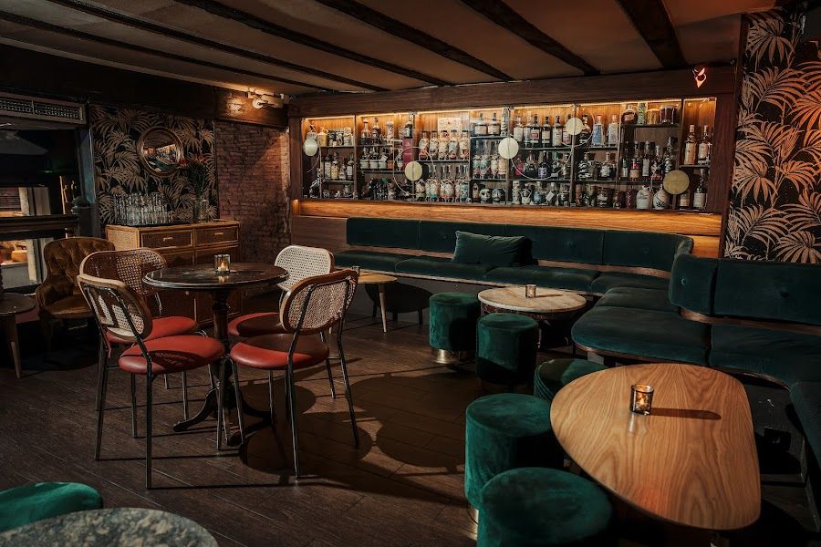Collage Art &amp; Cocktail, Barcelona