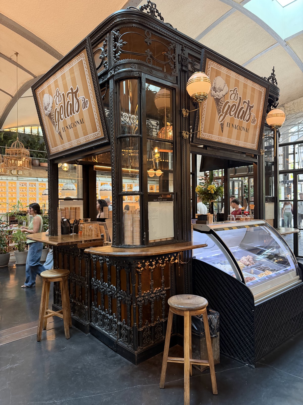 El Nacional, Barcelona