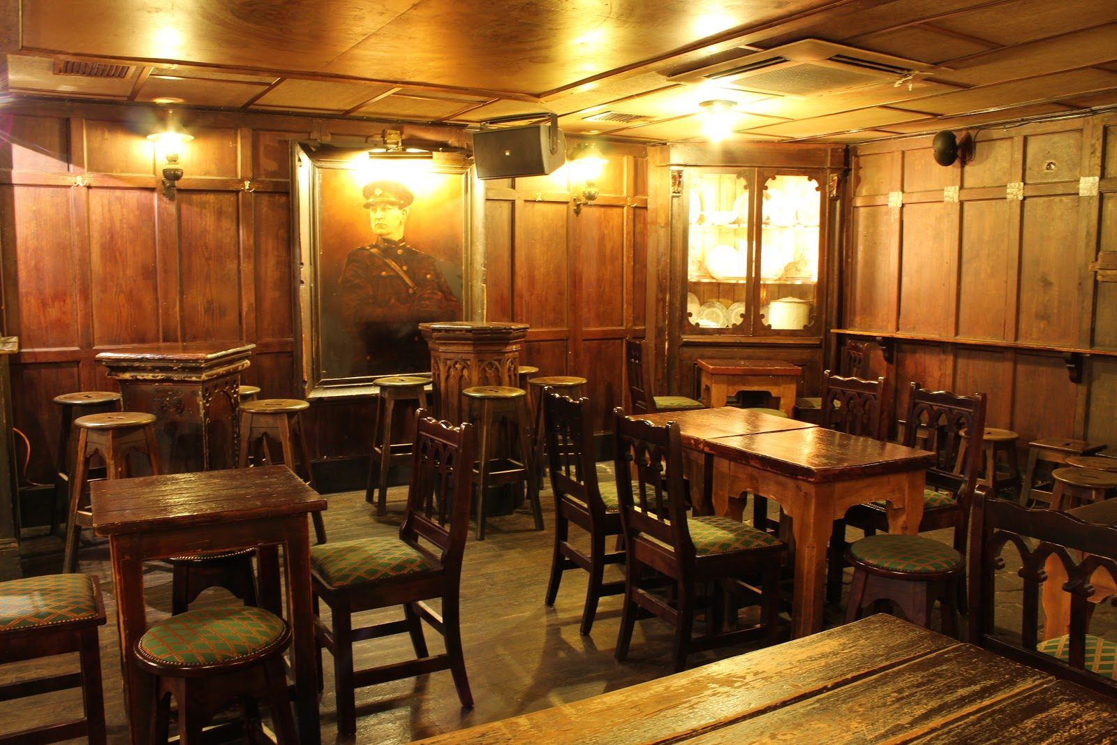 The Michael Collins Irish Pub Barcelona bar interior