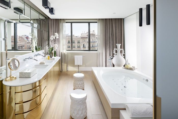 The Mirror Bar at Mandarin Oriental, Barcelona