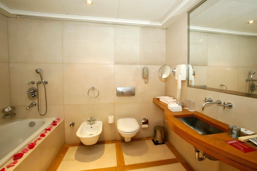 Crowne Plaza Rooftop, Beirut