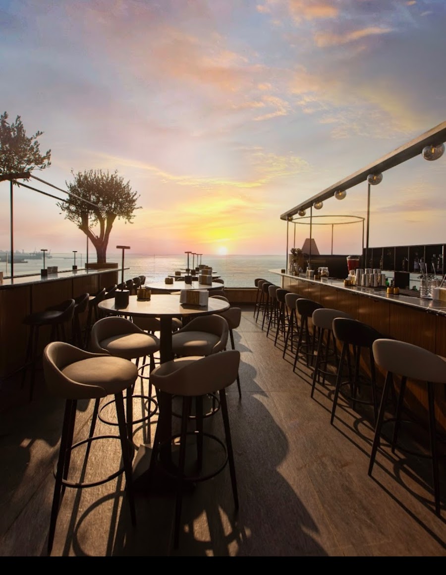 The Roof Bar at the Four, Beirut