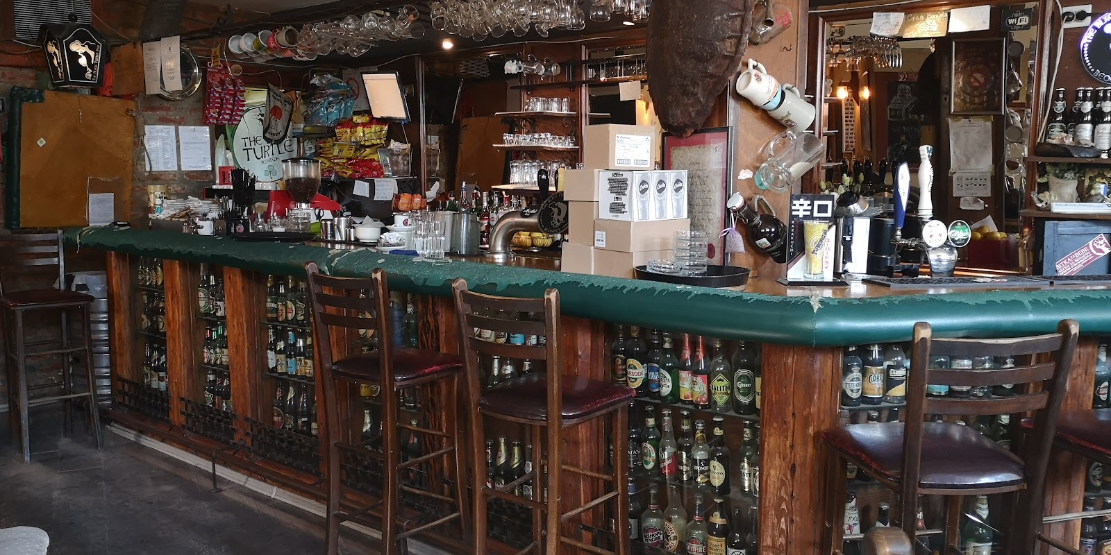 Black Turtle Pub Belgrade bar interior