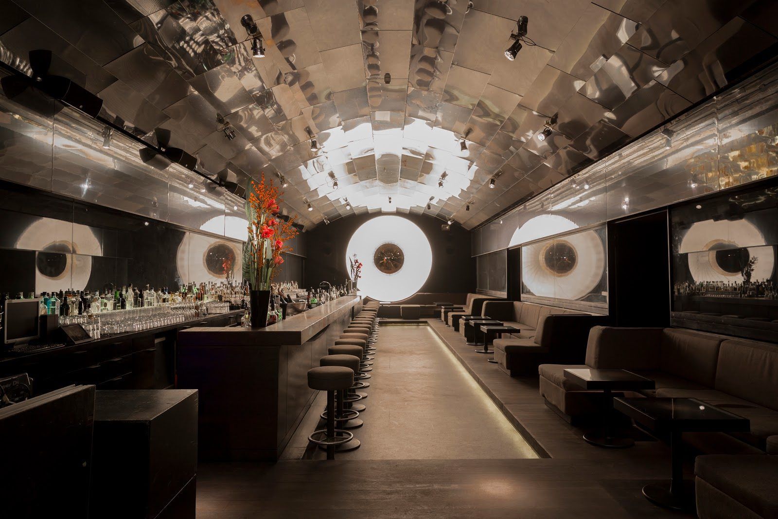 Tausend Bar Berlin bar interior