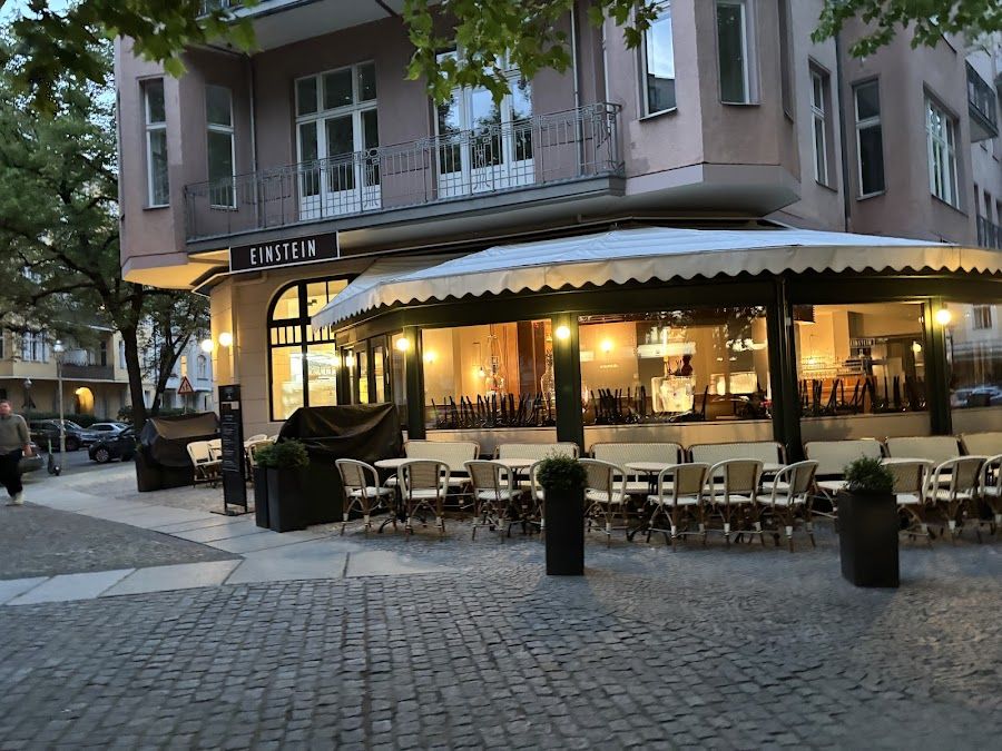 Mommsen Eck, Berlin