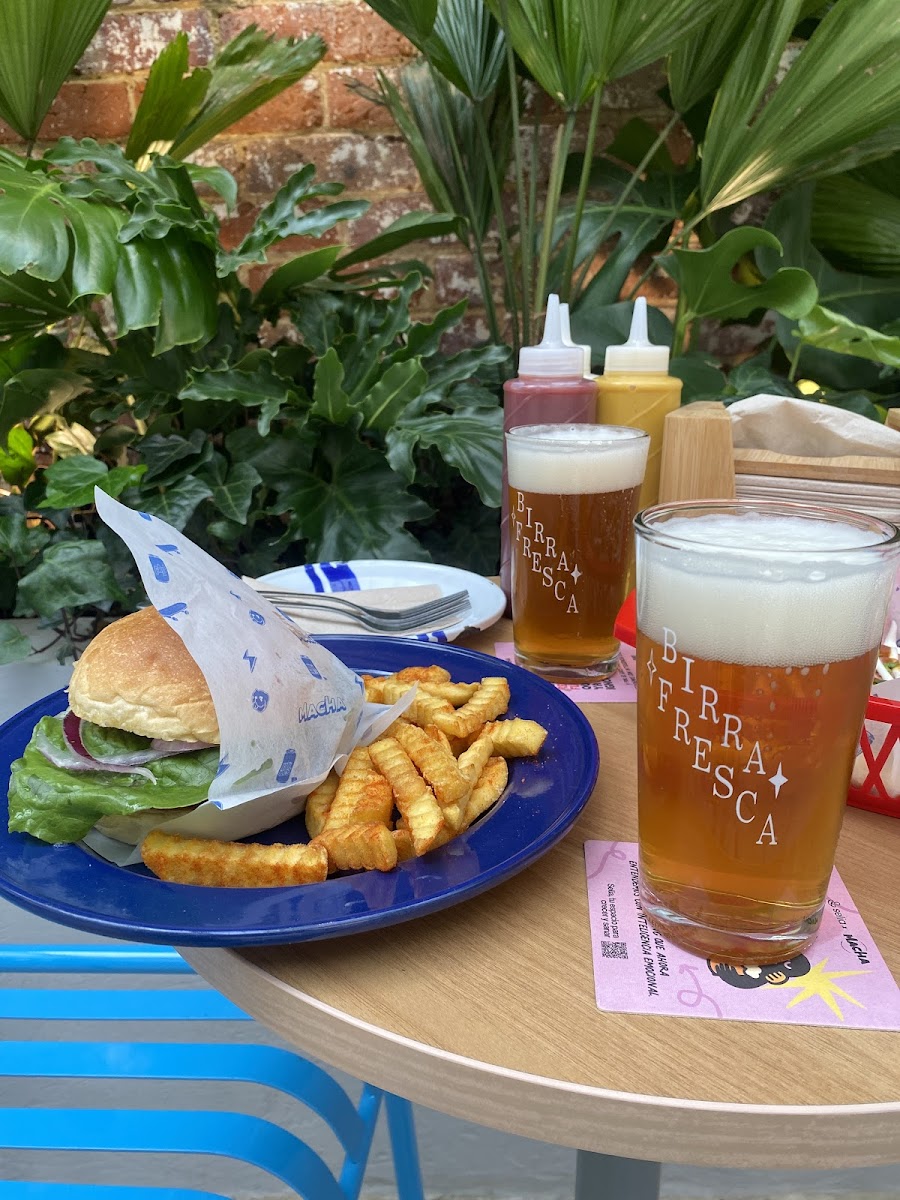 Cervecera Aleobertson, Bogota