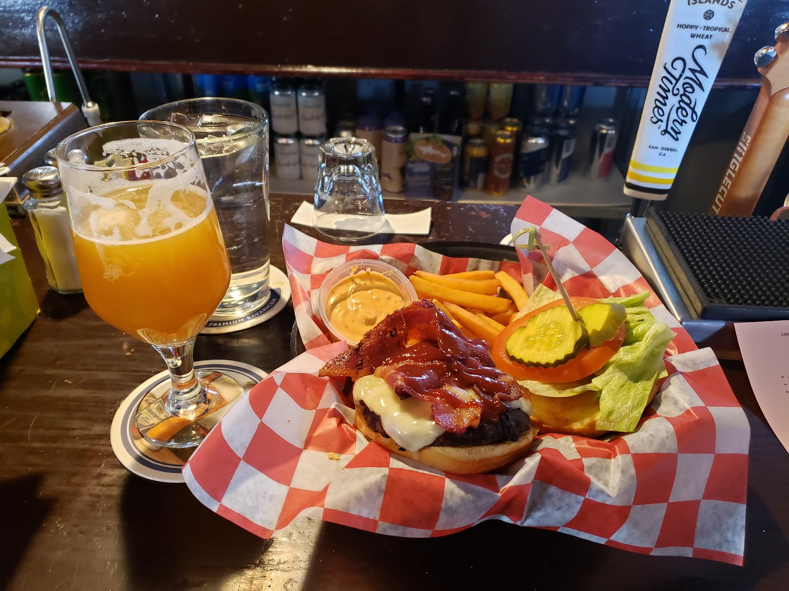 Bukowski Tavern, Boston