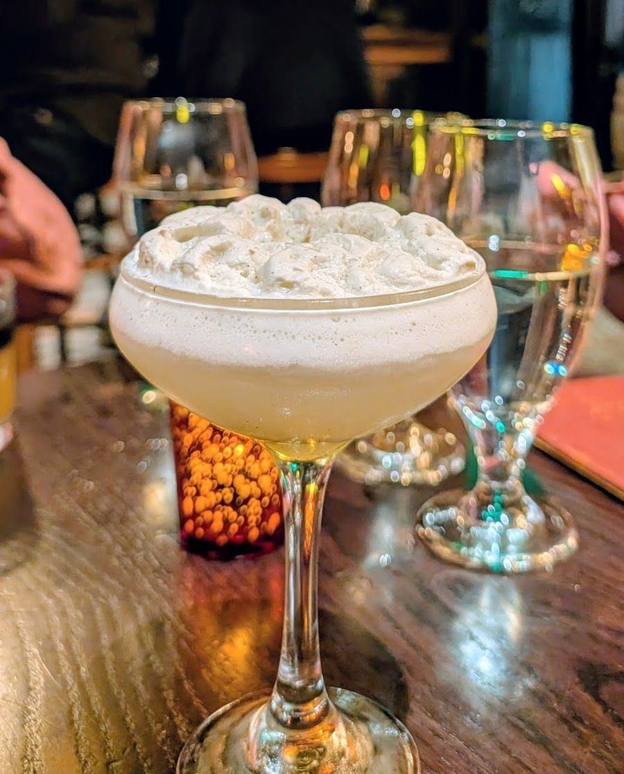 Saloon, Boston