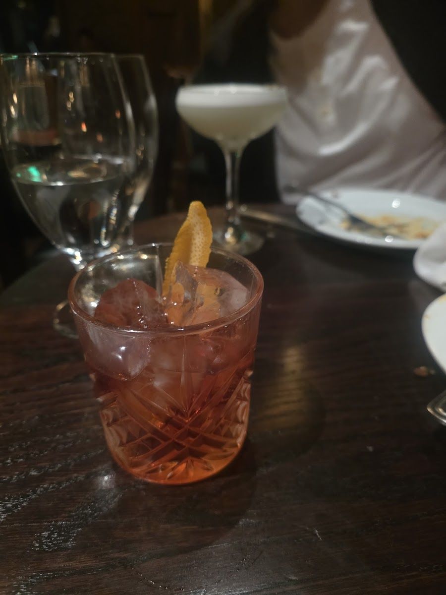 Saloon, Boston