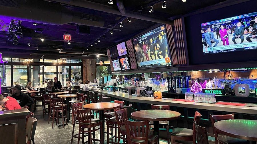 Tony C's Sports Bar, Boston