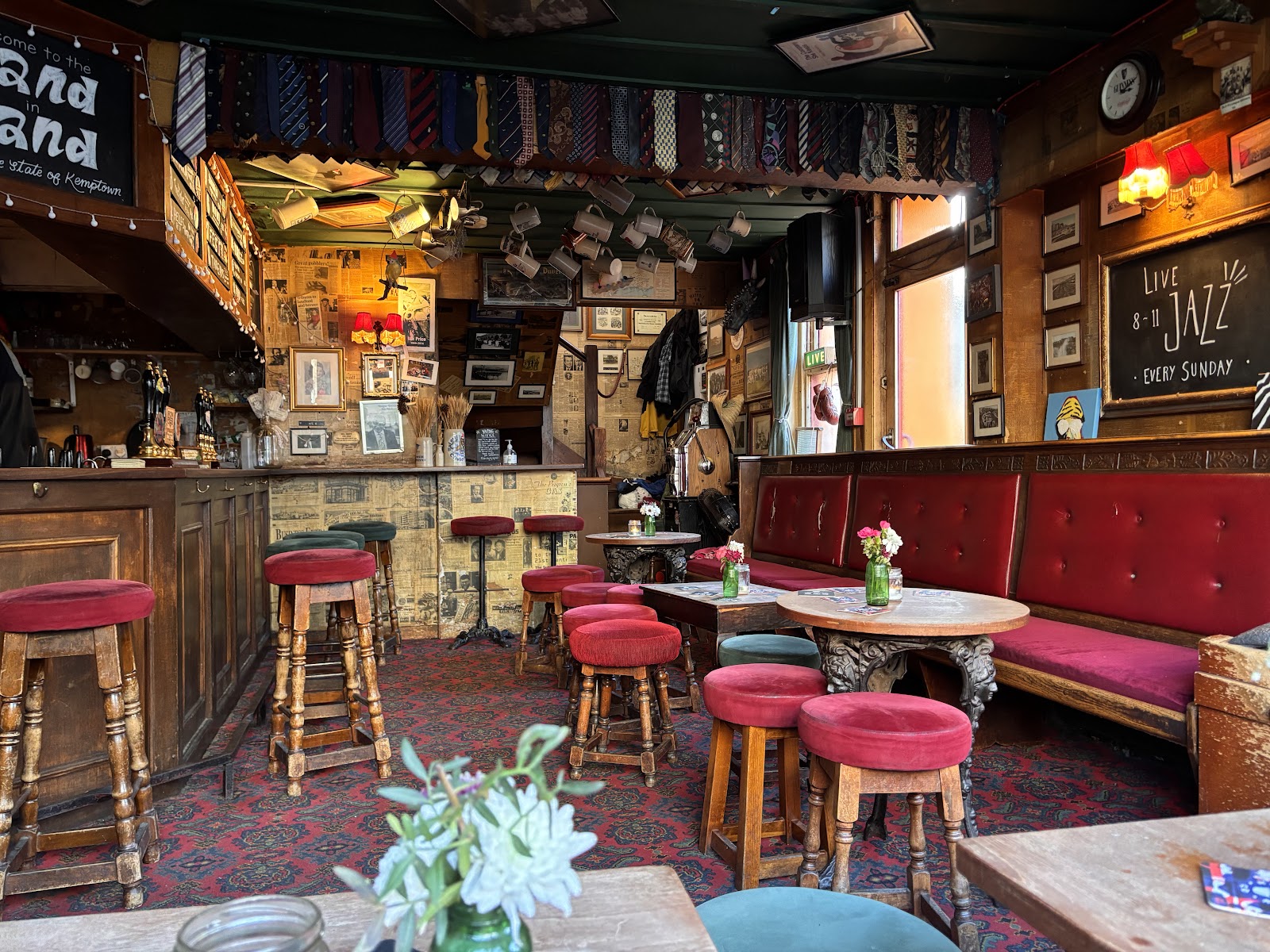 The Hand In Hand Brighton bar interior