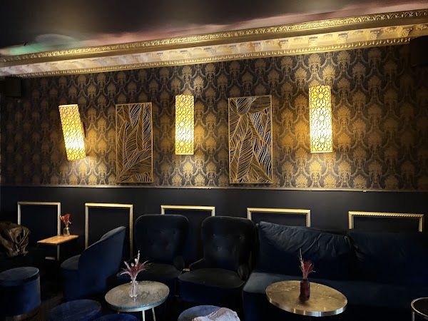 Momo Cocktail Bar