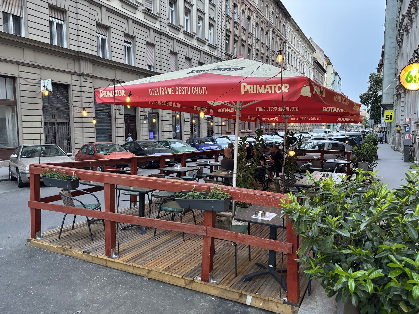 6:3 Borozó, Budapest