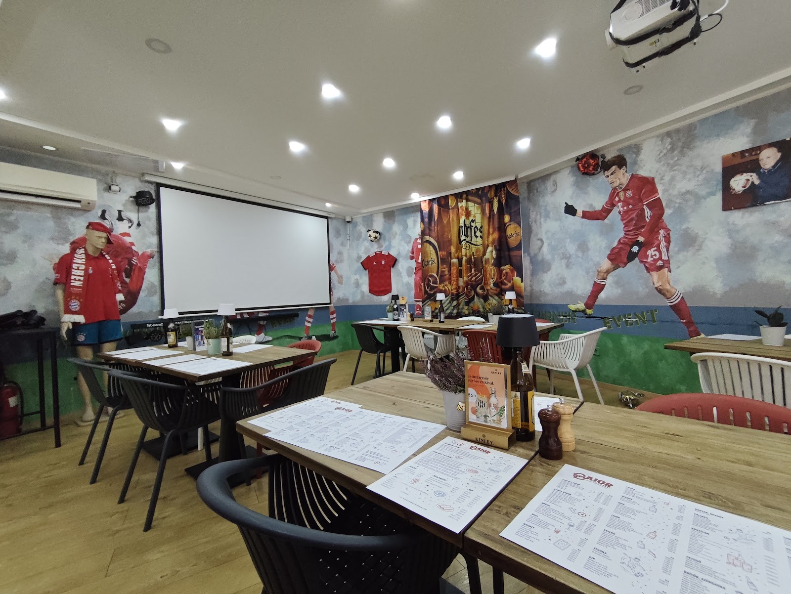 Bajor Sport Pub &amp; Gastro, Budapest