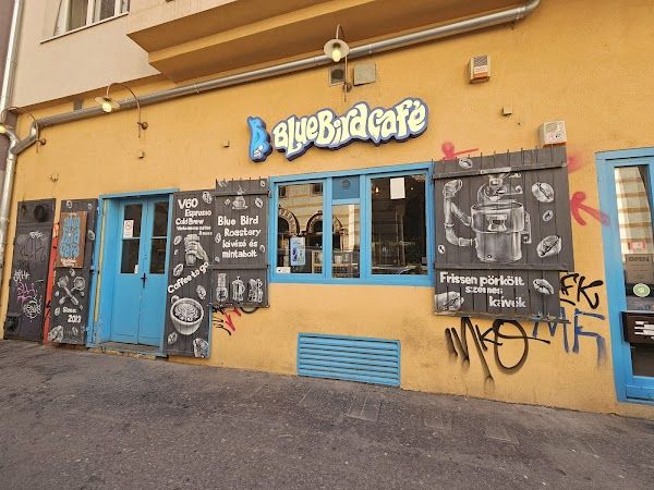 Kolves Vendeglo Bar