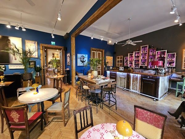 Csendes Vintage Bar & Cafe
