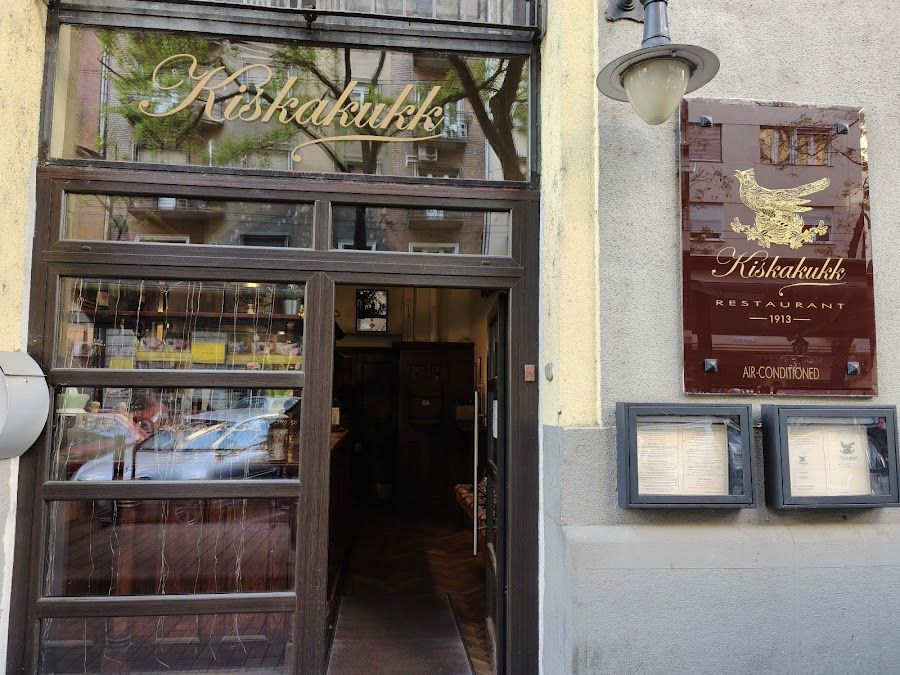Kis Kakukk, Budapest