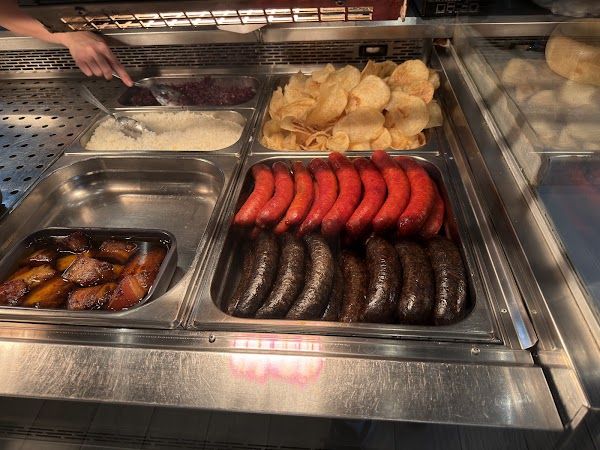 Kolves Vendeglo Bar