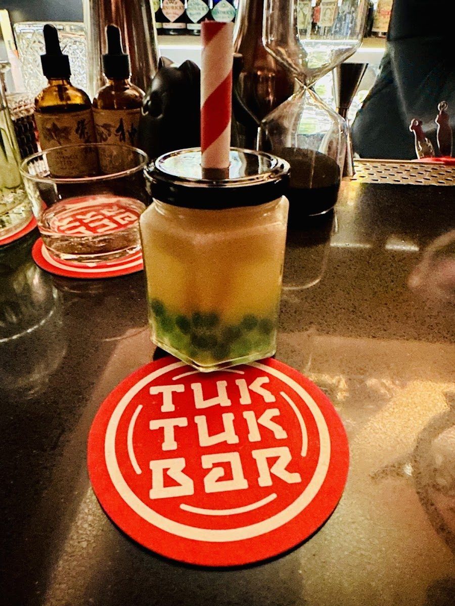 Tuk Tuk Bar, Budapest