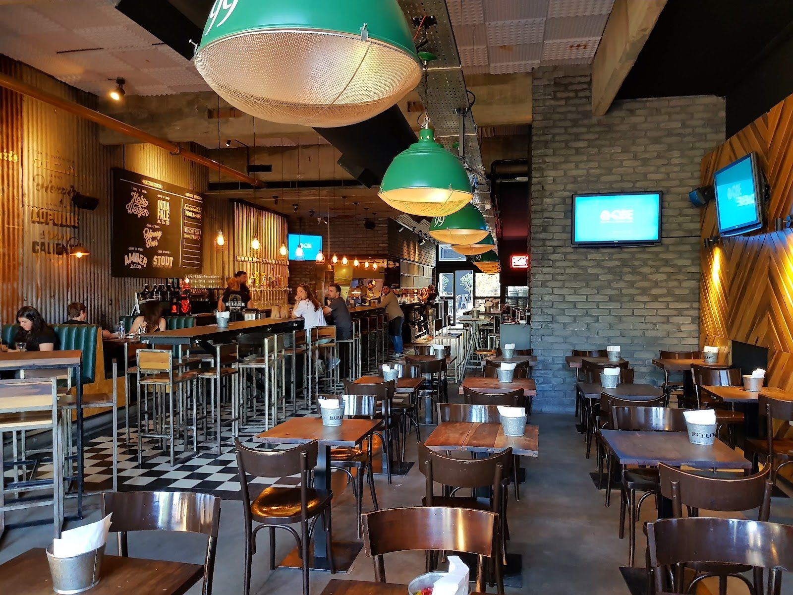 Buller Brewing Bar Buenos Aires bar interior