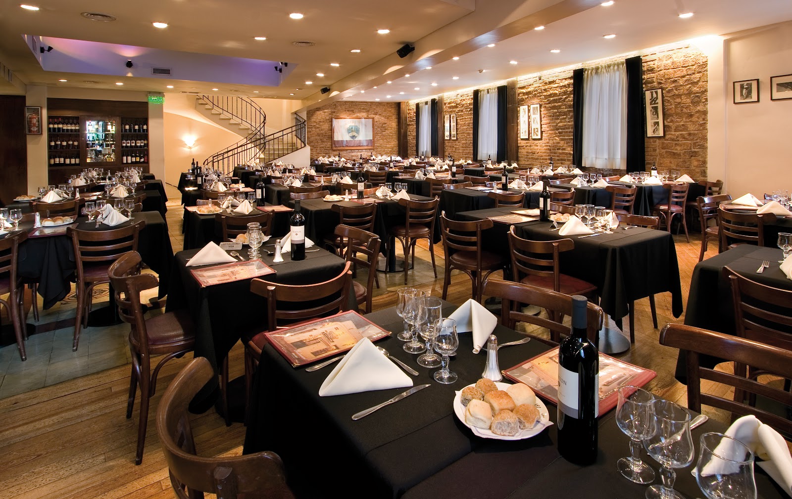 El Viejo Almacén tango house interior, San Telmo Buenos Aires