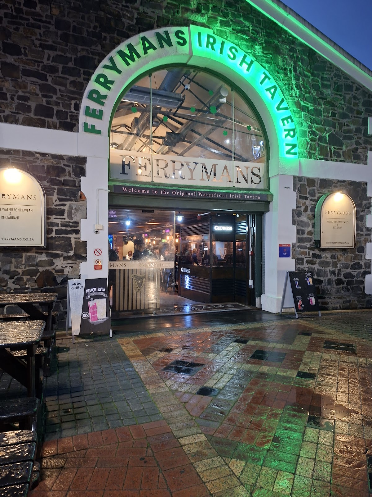 Ferryman's Tavern, Cape Town