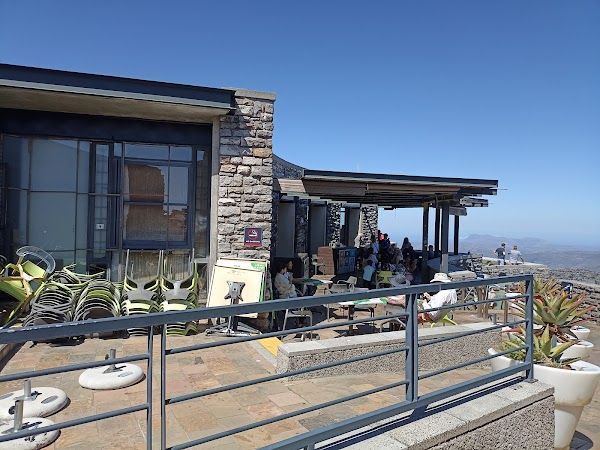 Leopard Bar at Twelve Apostles