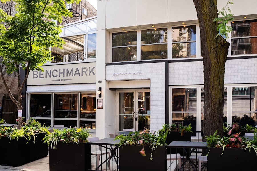 Benchmark, Chicago