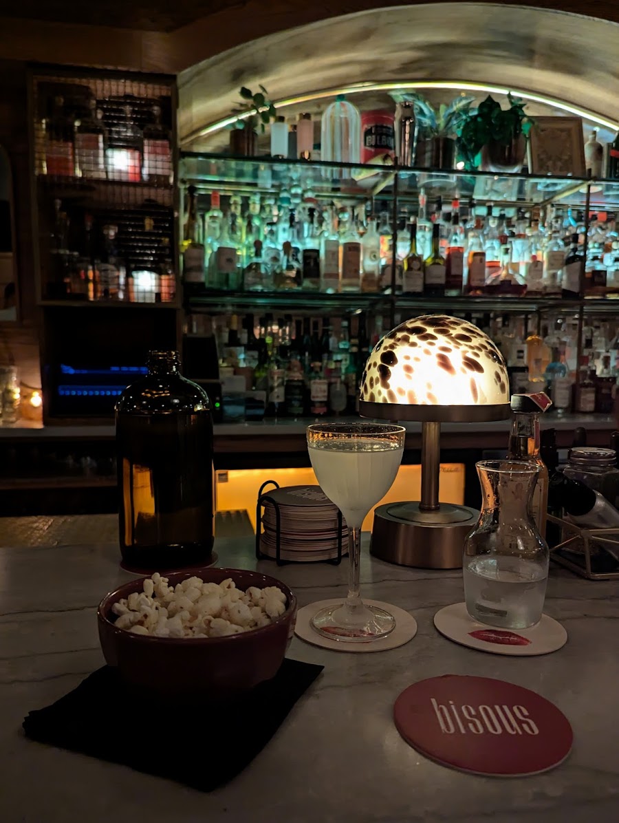 Bisous, Chicago