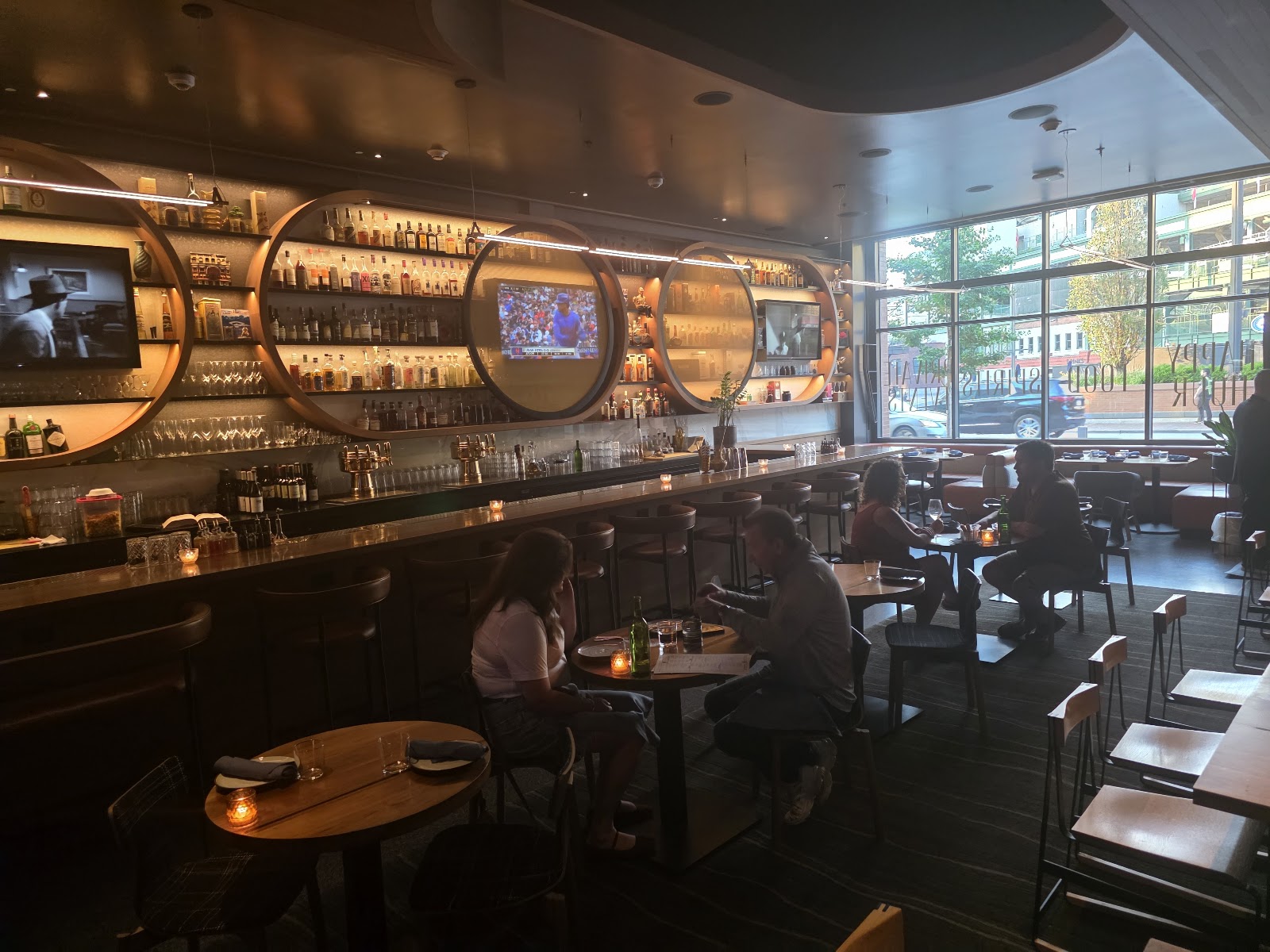 Mordecai, Chicago